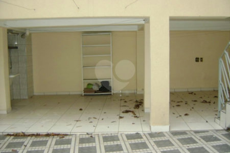 Sobrado à venda com 3 suítes em Jardim Franca, São Paulo, SP