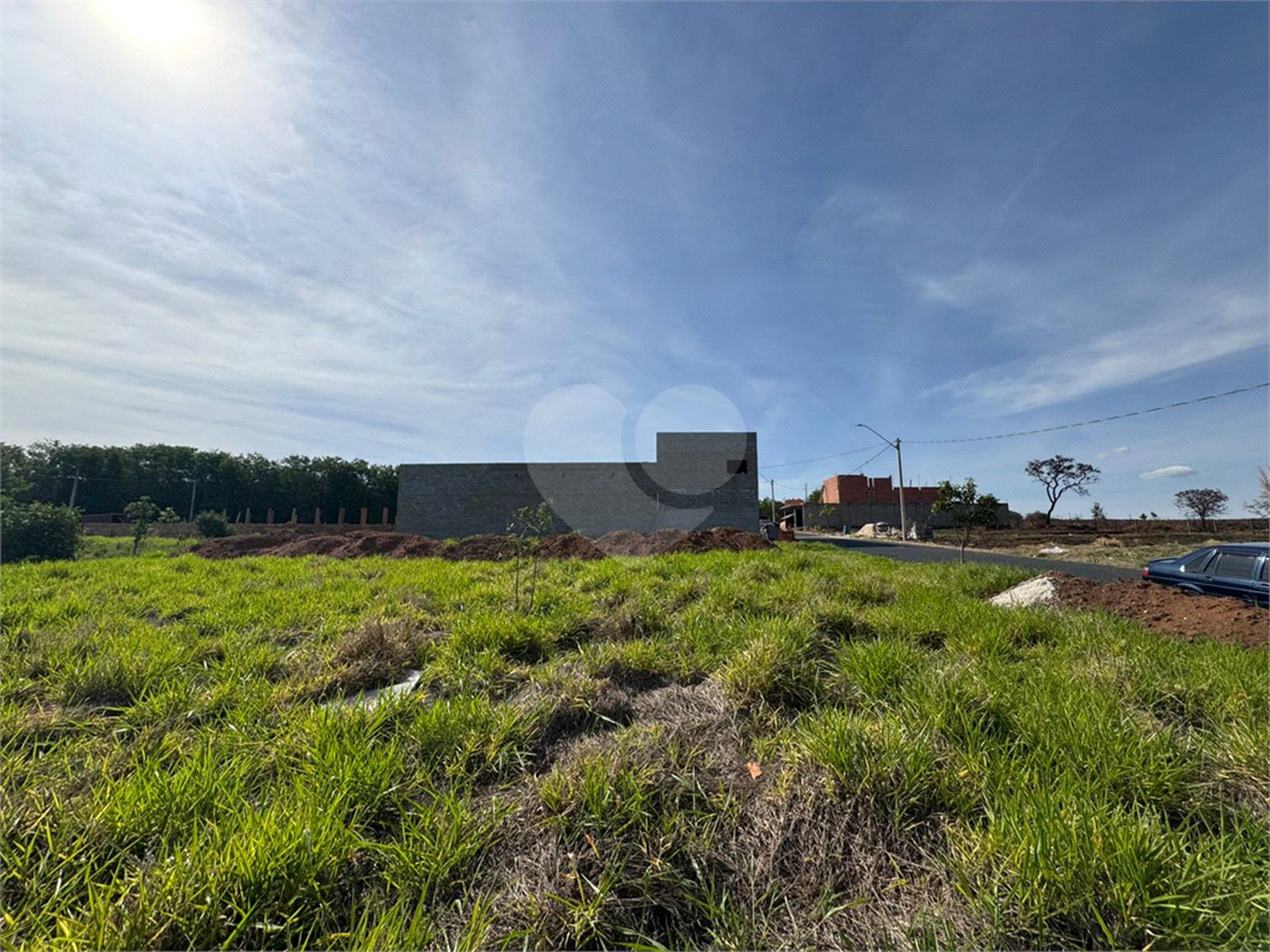 Terreno comercial com 260m2, próximo da rodovia Washington Luiz, em São Carlos.