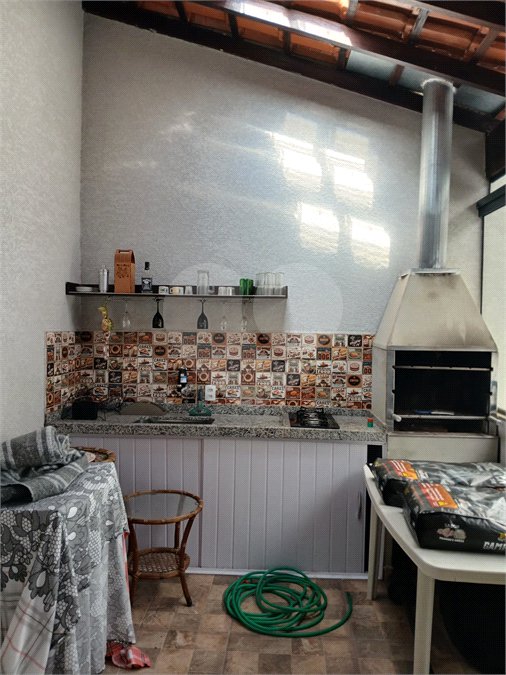 Sobrado à venda com 3 quartos, sendo 1 suíte,  em Villa Di Cesar, Mogi das Cruzes, SP