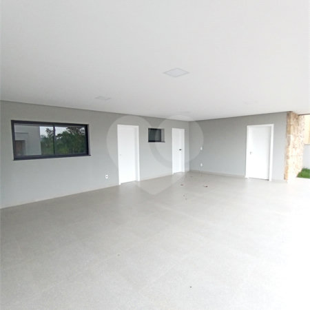 Casa à venda com 4 quartos, sendo 3 suítes,  no condomínio Alphaville Nova Esplanada 3, Votorantim - SP