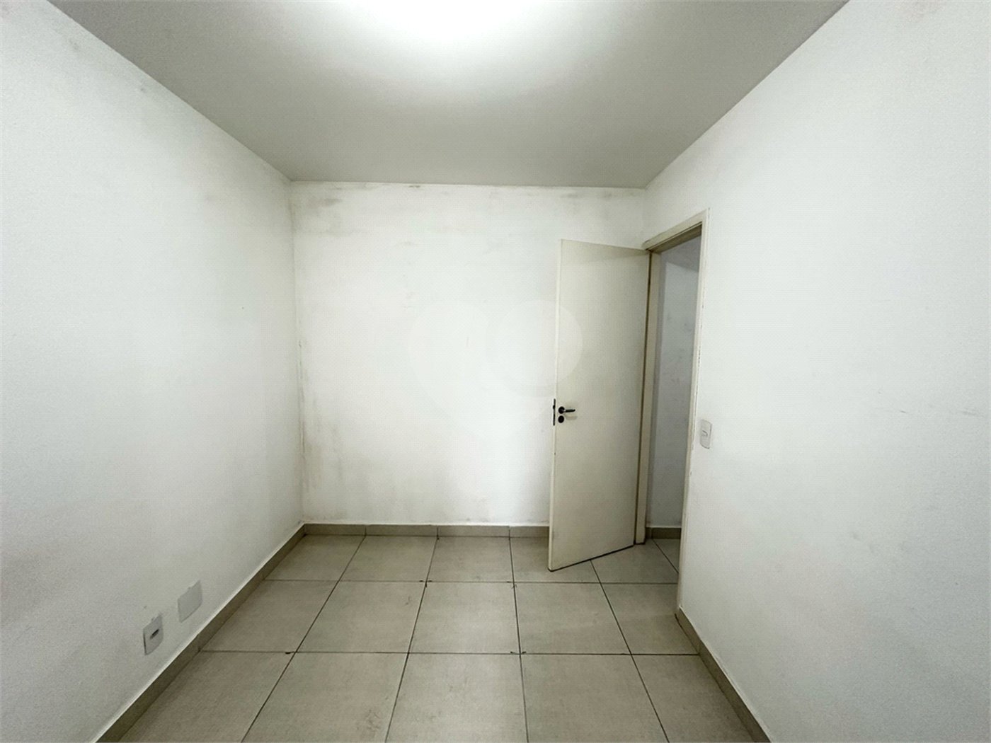 Apartamento à venda com 2 quartos em Parque Imperial, Ferraz de Vasconcelos, SP