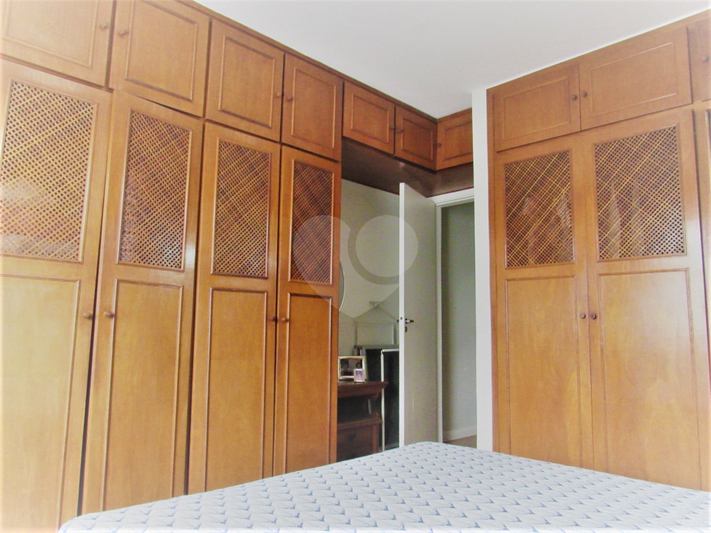 Sobrado à venda com 3 quartos, sendo 1 suíte, em Granja Julieta, São Paulo, SP
