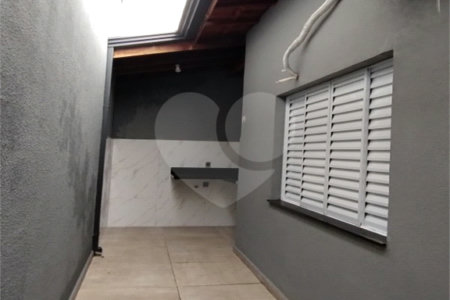 Casa à venda com 3 quartos, sendo 1 suíte, no condomínio Rio das Pedras, Salto - SP