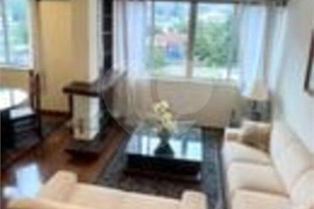 Apartamento à venda com 4 quartos, sendo 1 suíte,  em Tijuca, Rio de Janeiro, RJ