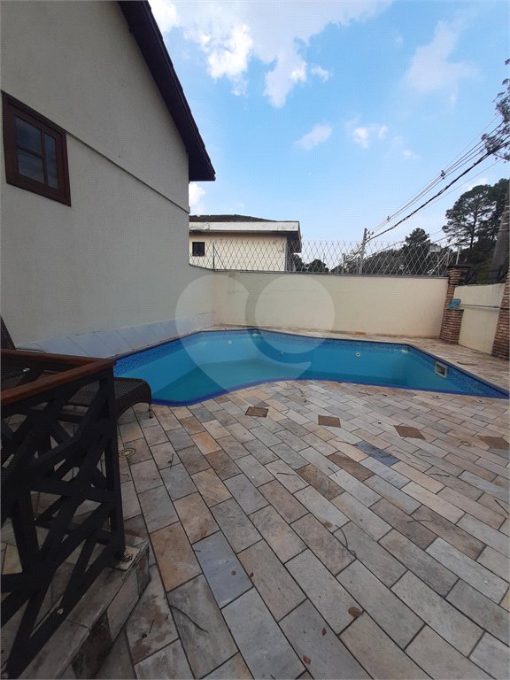 Casa à venda com 3 quartos, sendo 1 suíte, no condomínio Barbará II, São Paulo - SP