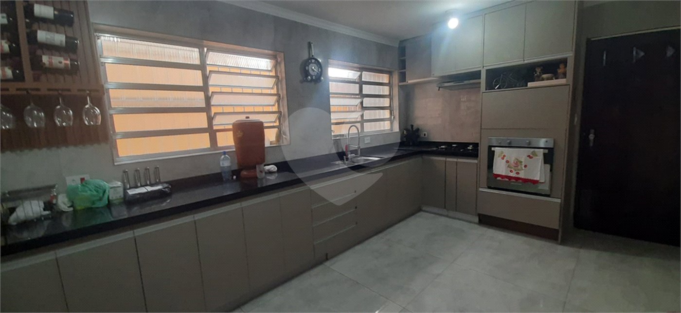 Sobrado à venda com 3 quartos, sendo 1 suíte, em Jardim Sarah, São Paulo, SP