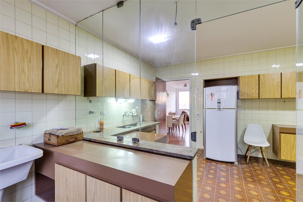 Apartamento à venda com 4 quartos, sendo 1 suíte, em Chácara Santo Antônio, São Paulo, SP