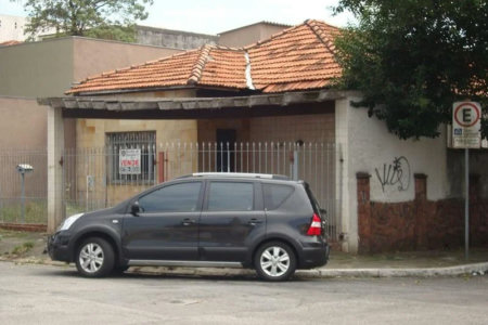 Casa Térrea à venda com 3 quartos em Vila Cordeiro, São Paulo, SP