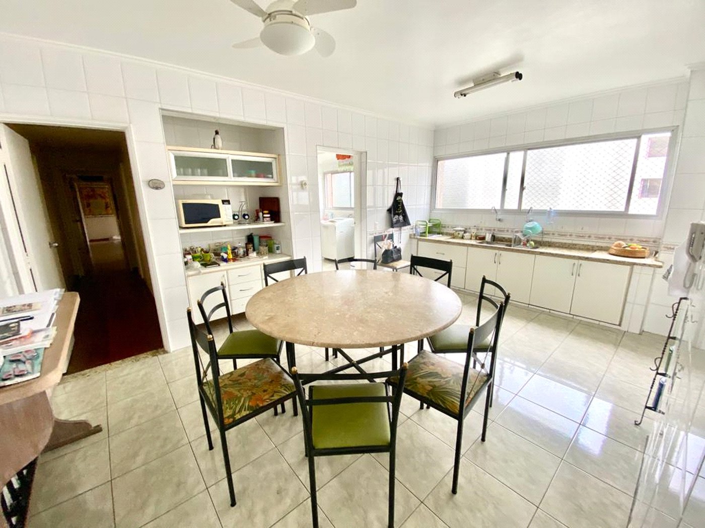 Apartamento à venda com 4 quartos, sendo 2 suítes, em Pinheiros, São Paulo, SP