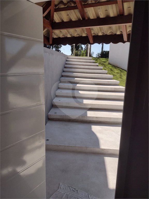 Casa à venda com 5 quartos, sendo 4 suítes, no condomínio Clube Florada Suzano, Suzano - SP