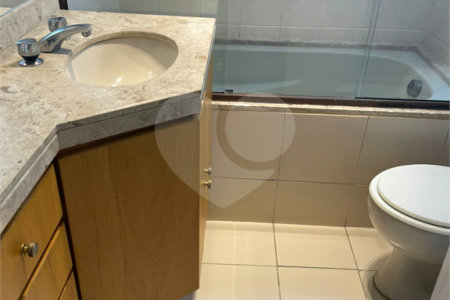 Apartamento para alugar com 3 quartos, sendo 1 suíte, em Indianópolis, São Paulo, SP