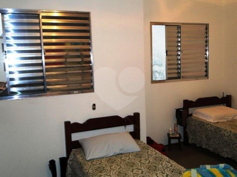 Casa Térrea à venda com 4 quartos, sendo 1 suíte, em Jardim Virginia Bianca, São Paulo, SP