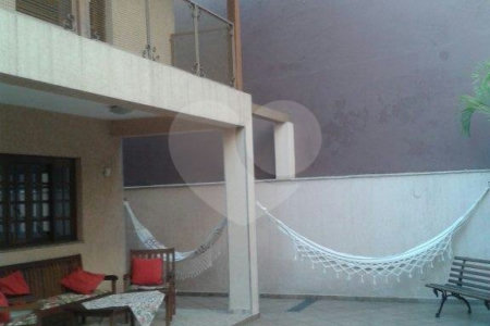 Sobrado à venda com 4 quartos, sendo 3 suítes, em Jardim São Bento, São Paulo, SP