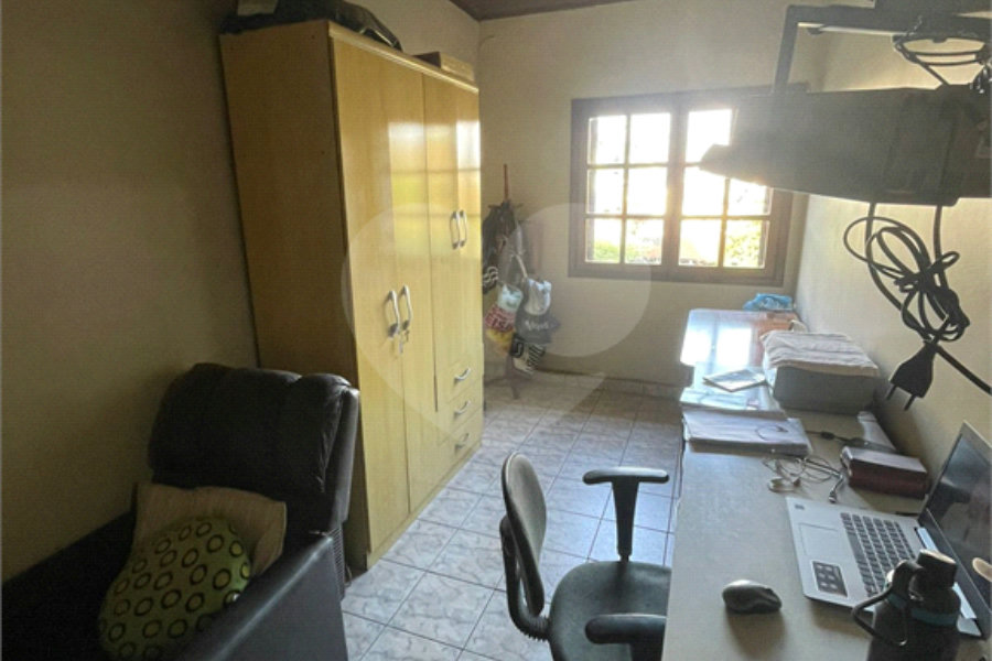 Sobrado à venda com 5 quartos, sendo 1 suíte,  em Vila Gustavo, São Paulo, SP