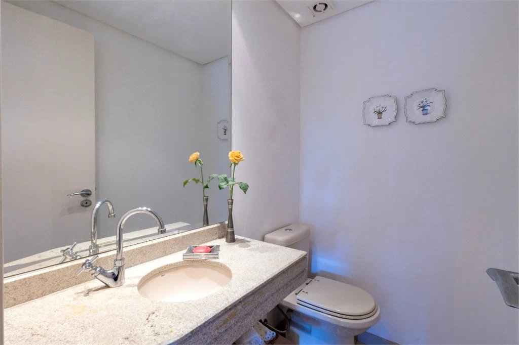 Apartamento à venda com 3 suítes em Vila Suzana, São Paulo, SP
