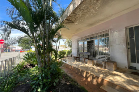 Casa à venda com 4 quartos, sendo 1 suíte,  em Vila Rosa, Itapetininga, SP