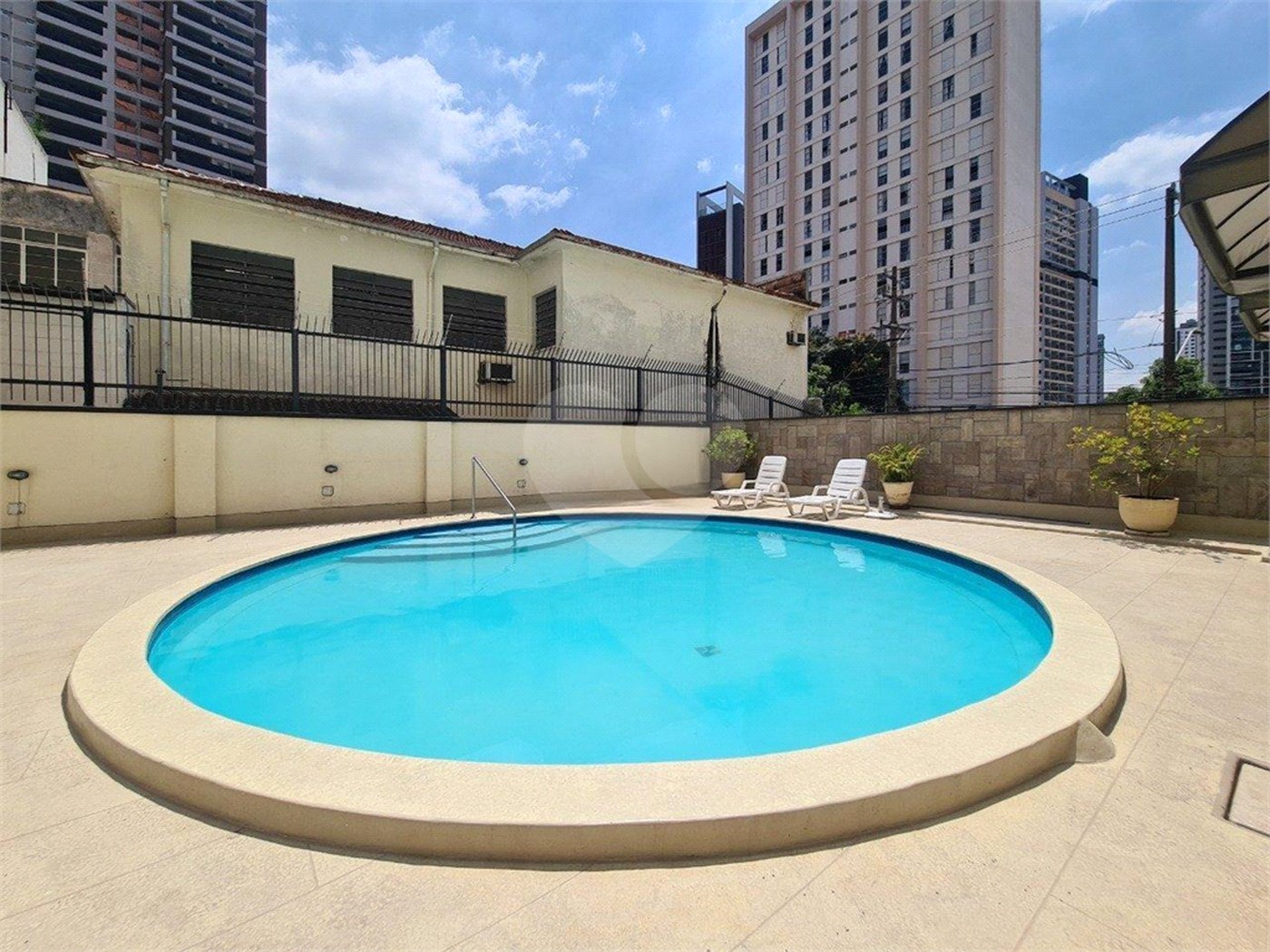 Apartamento à venda com 3 quartos, sendo 1 suíte, em Jardim das Acácias, São Paulo, SP