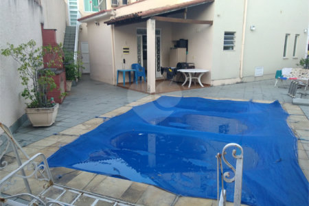 Casa à venda com 3 quartos, sendo 1 suíte,  no condomínio Conselheiro Ferraz, Rio de Janeiro - RJ