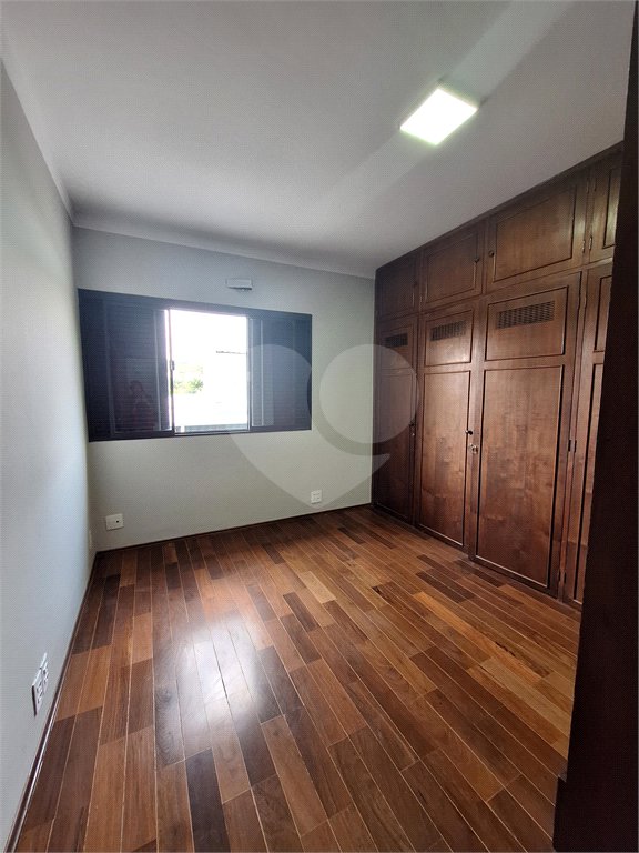 Casa para alugar com 5 quartos no Centro, Vinhedo, SP