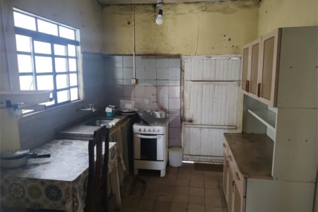 Casa à venda com 2 quartos, sendo 1 suíte, no Centro, Jarinu, SP