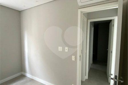 Apartamento para alugar com 2 quartos, sendo 1 suíte,  em Vila Gertrudes, São Paulo, SP
