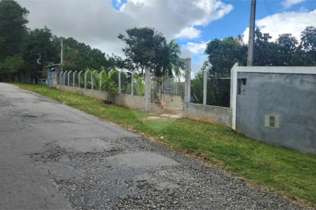 Terreno à venda em Parque Maringá, Arujá, SP