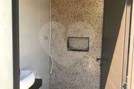 Chácara à venda com 4 quartos, sendo 1 suíte,  em Parque dos Jacarandás, Arujá, SP