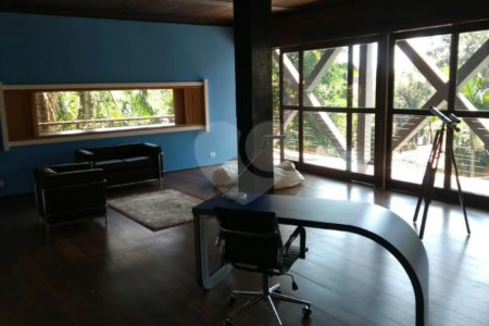 Casa à venda com 4 quartos, sendo 1 suíte, em Retiro Morumbi, São Paulo, SP
