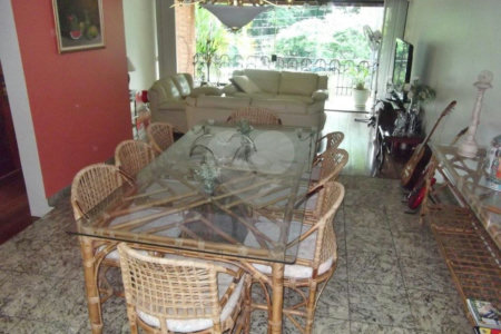 Casa à venda com 3 suítes no condomínio Praça Monsenhor Macedo,10, São Paulo - SP