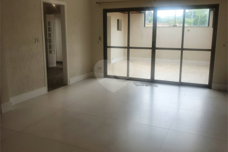 Casa à venda com 4 quartos, sendo 2 suítes,  no condomínio Lake Louise, São Paulo - SP
