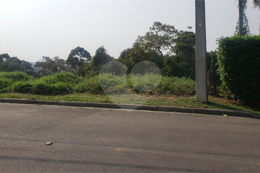 Terreno à venda no condomínio Alpes da Cantareira, Mairiporã - SP