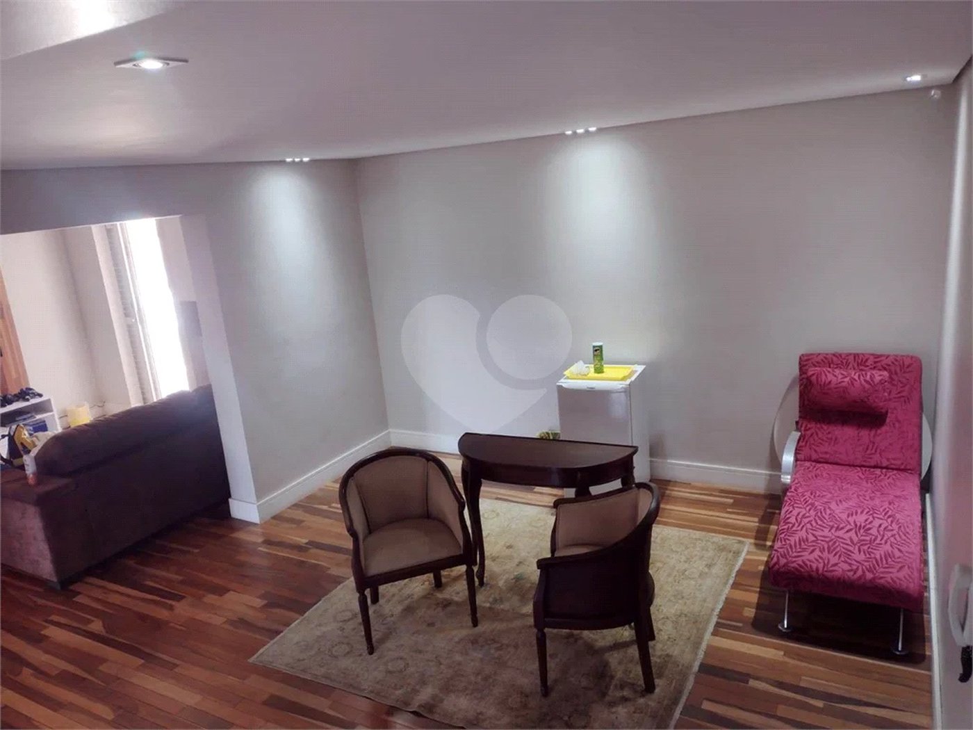 Casa à venda com 5 quartos, sendo 4 suítes, no condomínio Malota, Jundiaí - SP