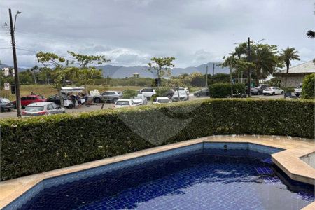 Sobrado à venda com 7 quartos, sendo 6 suítes, em Jurerê Internacional, Florianópolis, SC