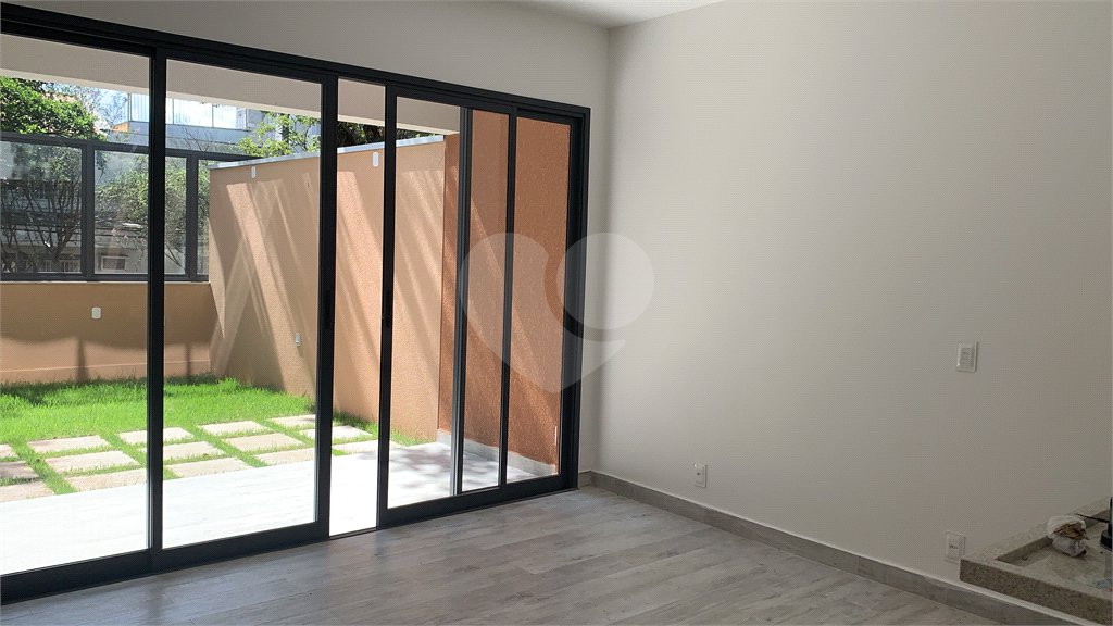Apartamento à venda com 2 quartos, sendo 1 suíte,  em Alto da Boa Vista, São Paulo, SP