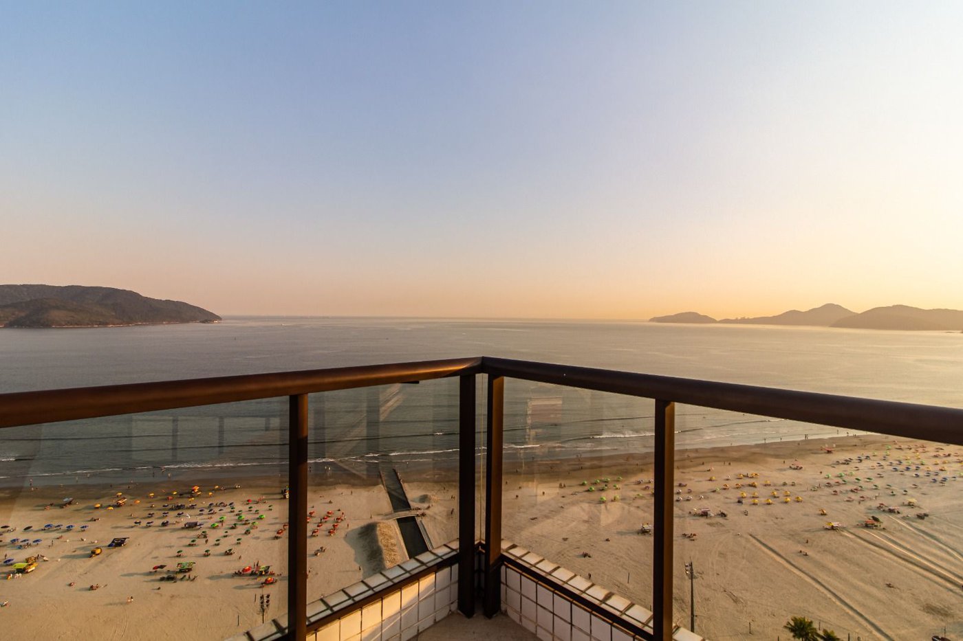 Flat com 1 dormitório para alugar, 43 m² por R$ 7.500,00/mês - Boqueirão - Santos/SP