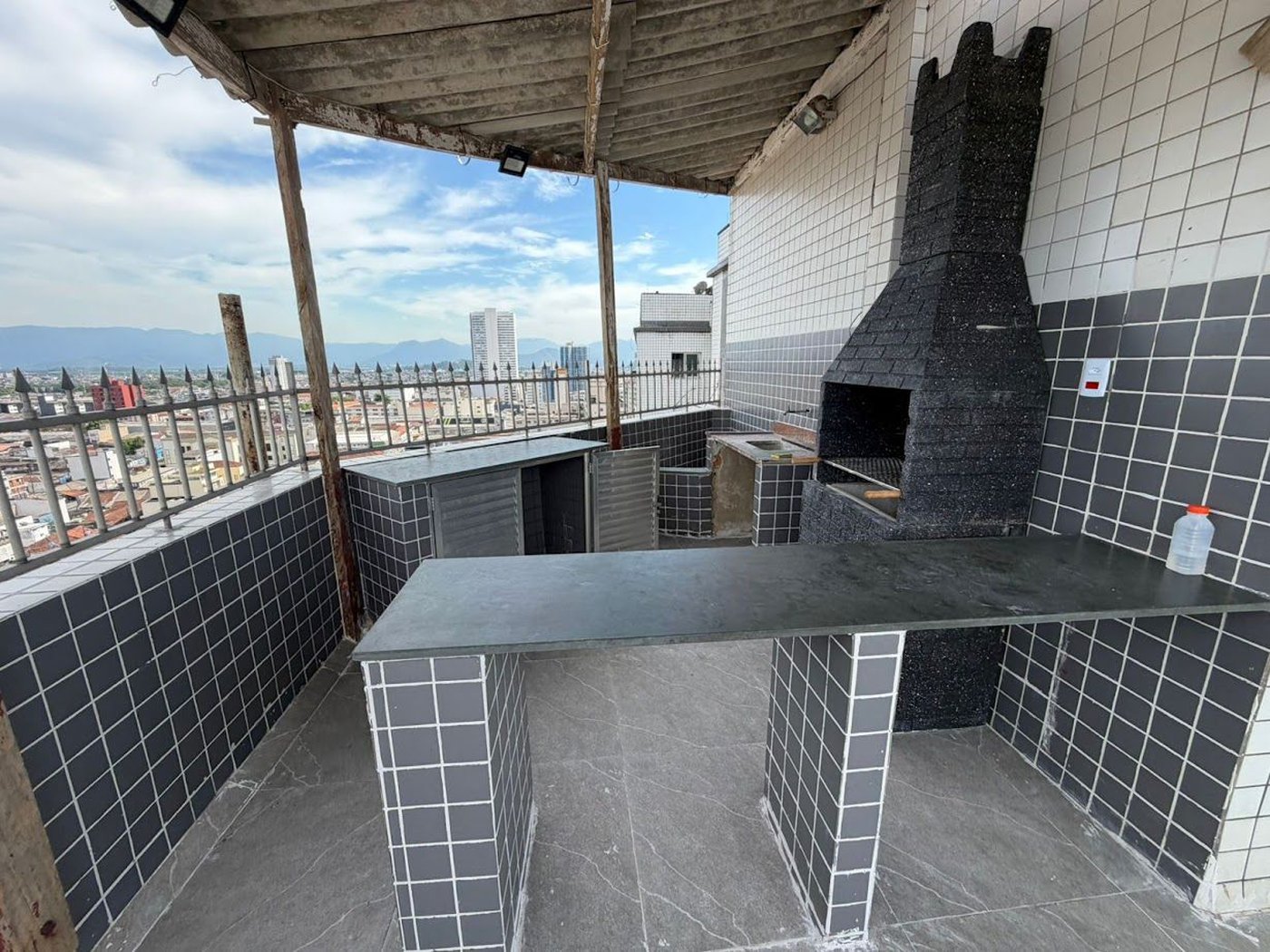 Apartamento com 1 dormitório à venda, 120 m² por R$ 350.000,00 - Centro - São Vicente/SP