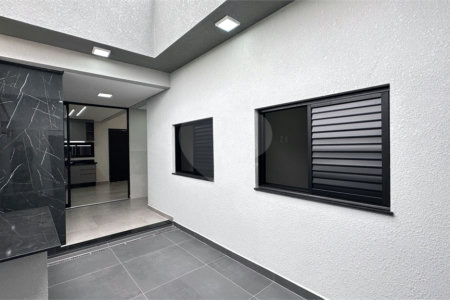 Casa à venda com 3 quartos, sendo 1 suíte, em Jardim Bom Sucesso, Indaiatuba, SP