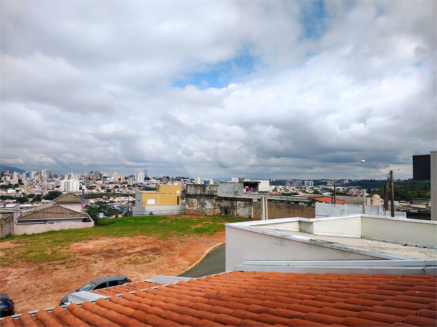 Casa à venda com 3 quartos, sendo 1 suíte, no condomínio Residencial Panorama- Jundiai, Jundiaí - SP