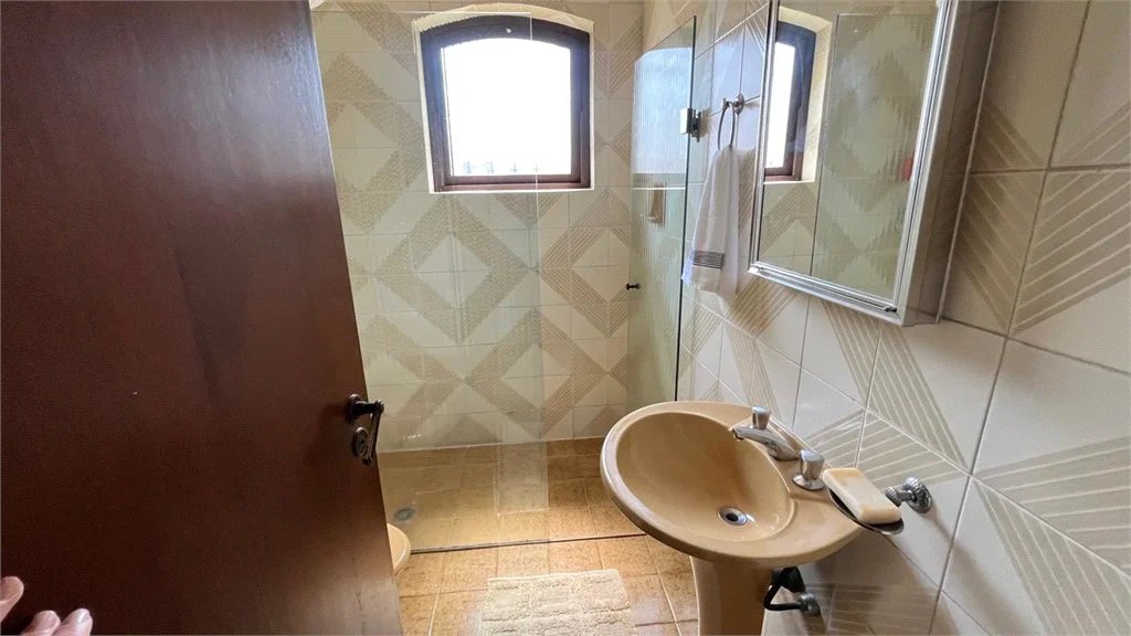 Casa à venda com 4 quartos, sendo 2 suítes,  em Lar São Paulo, São Paulo, SP