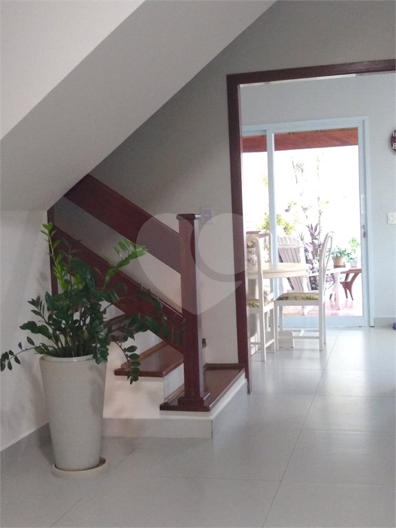 Casa à venda com 3 quartos, sendo 1 suíte,  no condomínio Residencial Grape Village, Vinhedo - SP