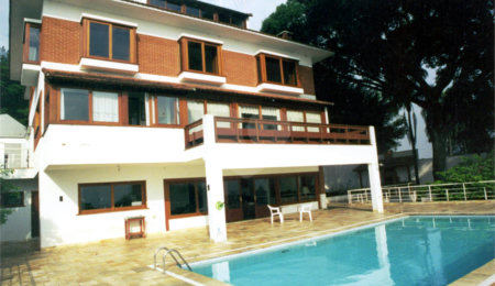 Casa de Vila à venda ou para alugar com 4 suítes em Guarapiranga, São Paulo, SP