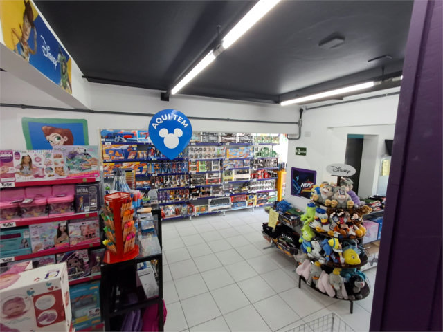 Sobrado à venda com 6 quartos em Campo Belo, São Paulo, SP
