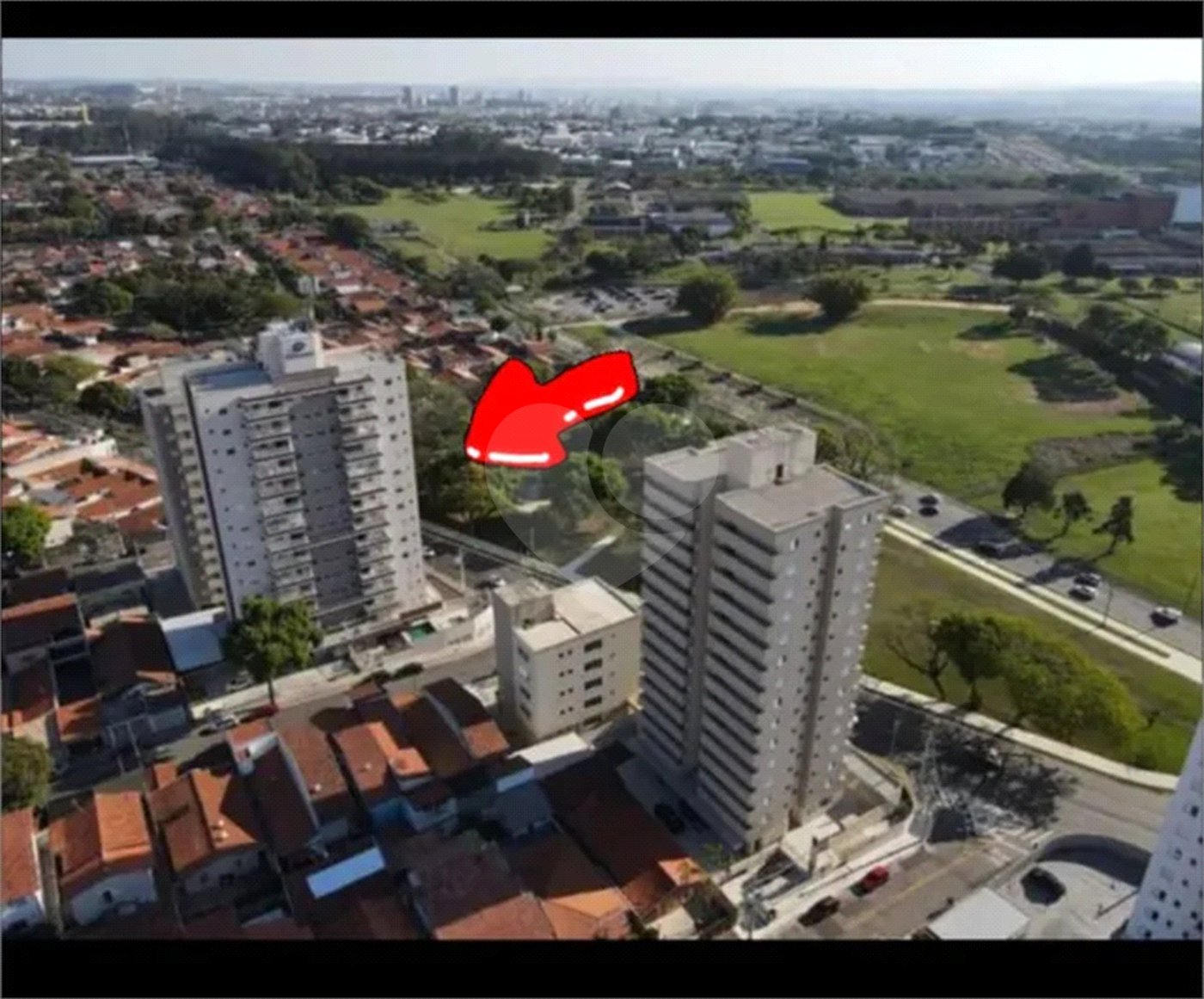 Apartamento à venda com 3 quartos, sendo 1 suíte, em Jardim Petrópolis, São José dos Campos, SP
