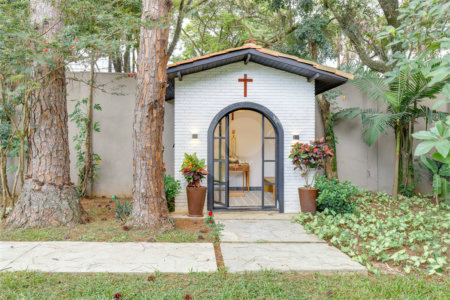Casa Térrea à venda ou para alugar com 4 suítes em Alto da Boa Vista, São Paulo, SP