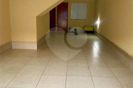 Sobrado à venda com 3 suítes em Vila Gustavo, São Paulo, SP