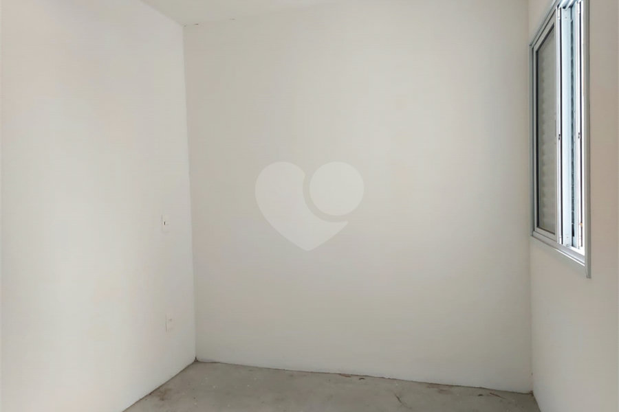 Casa à venda com 2 quartos no condomínio Esmeraldino, São Paulo - SP