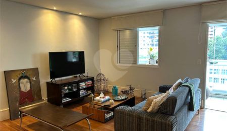 Apartamento à venda com 2 quartos, sendo 1 suíte,  em Vila Andrade, São Paulo, SP