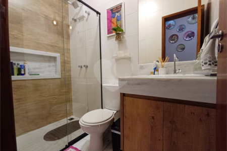 Casa à venda com 3 quartos, sendo 1 suíte, no condomínio Golden Park Residence, Sorocaba - SP