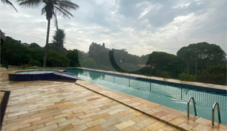 Casa à venda com 4 suítes no condomínio Vale da Santa Fé, Vinhedo - SP