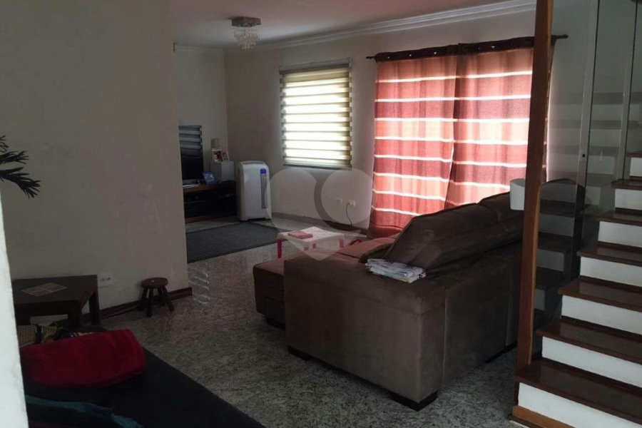 Sobrado à venda com 3 quartos, sendo 1 suíte, em Jardim Virginia Bianca, São Paulo, SP